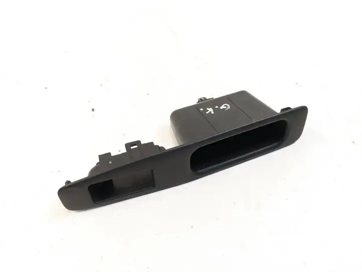 Nissan Qashqai (2006 - 2010) 82951JD000 Накладка кнопки стеклоподъемника — фото 1