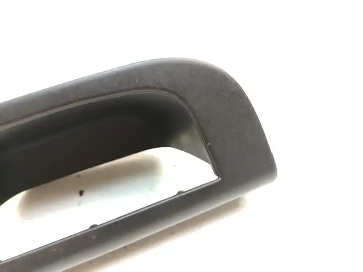 Kia Ceed (2010 - 2012) 823551H610 Накладка кнопки стеклоподъемника — фото 4