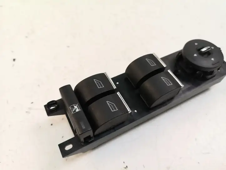 Ford Focus (2011 - 2015) AM5T14A132AA Кнопка стеклоподъемников — фото 2