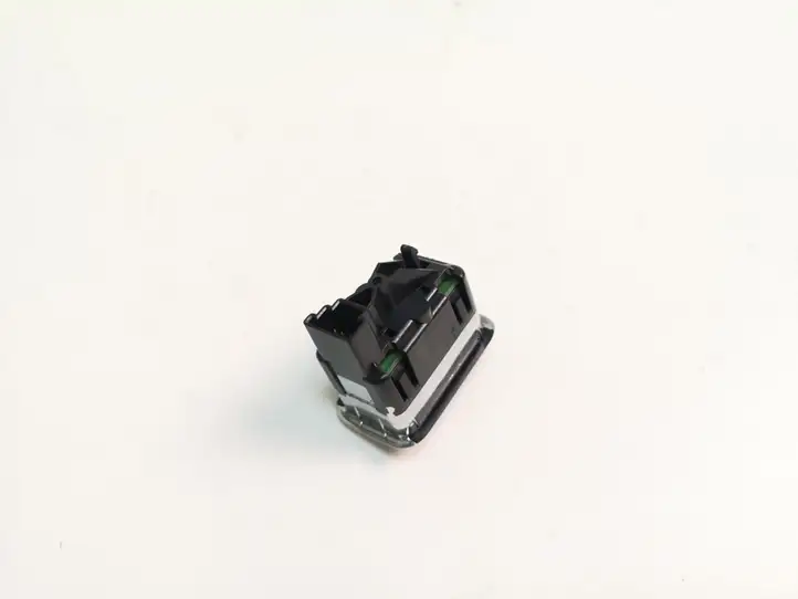 Mercedes-Benz C W204 (2007 - 2014) A2048700451 Блок кнопок стеклоподъемников — фото 3