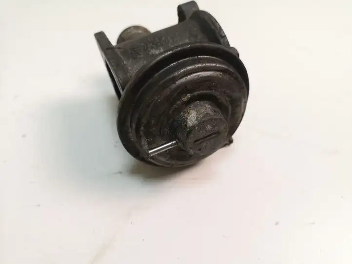 BMW 5 E60 E61 (2004 - 2010) 7004500 Клапан EGR — фото 2