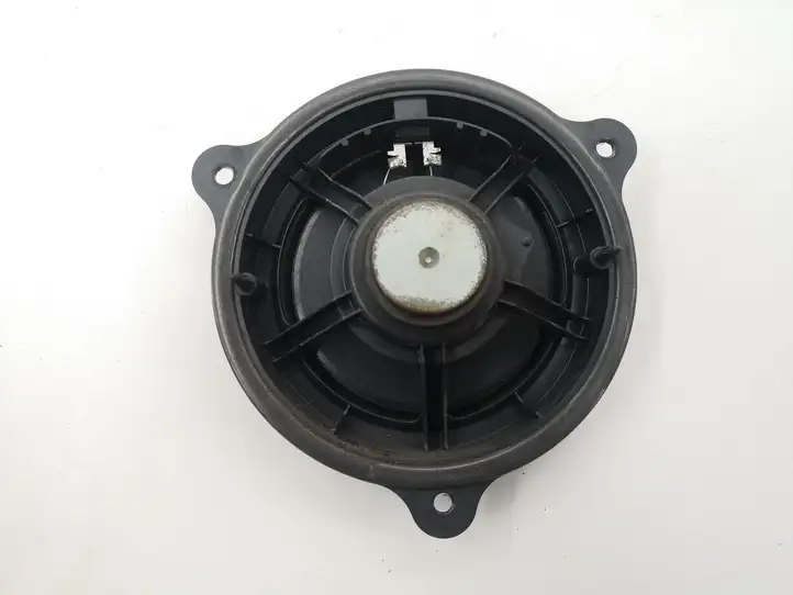 Nissan Juke I F15 (2010 - 2018) Динамики задних дверей — фото 4