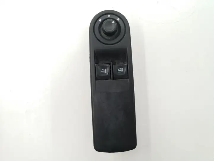 Renault Clio IV (2012 - 2019) 809611667R Кнопка стеклоподъемников — фото 1