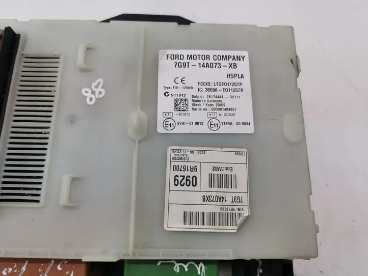 Ford S-MAX (2006 - 2010) 7G9T14A073XB Блок предохранителей — фото 2