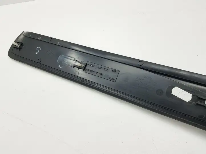 BMW 5 E60 E61 (2004 - 2010) 51477034304 Внутренняя отделка переднего порога — фото 4