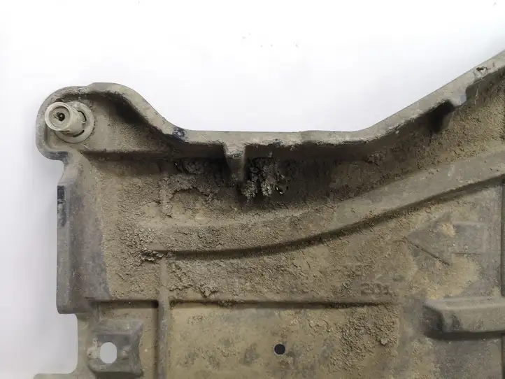Toyota Prius (XW30) (2009 - 2015) 5816547020 Защита двигателя — фото 6