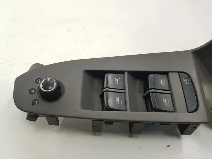 Audi A4 S4 B8 8K (2007 - 2011) 8K2867172B Блок кнопок стеклоподъемников — фото 2
