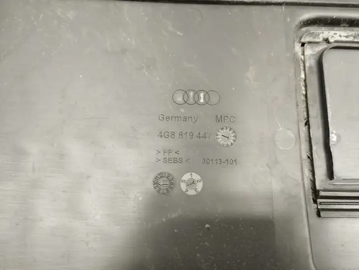 Audi A6 C7 (2011 - 2014) 4G8819447 Жабо стеклоочистителей — фото 3