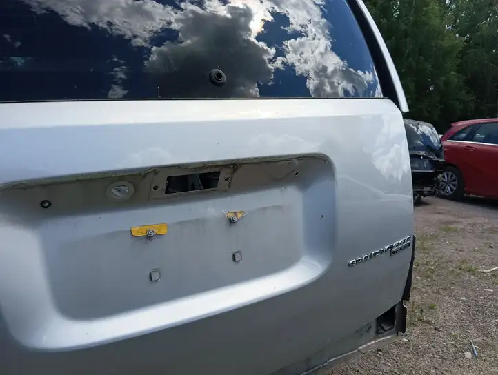 Chrysler Grand Voyager V (2007 - 2010) Крышка багажника — фото 4