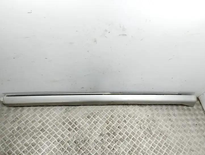 Chrysler Grand Voyager V (2007 - 2010) Порог кузова — фото 3