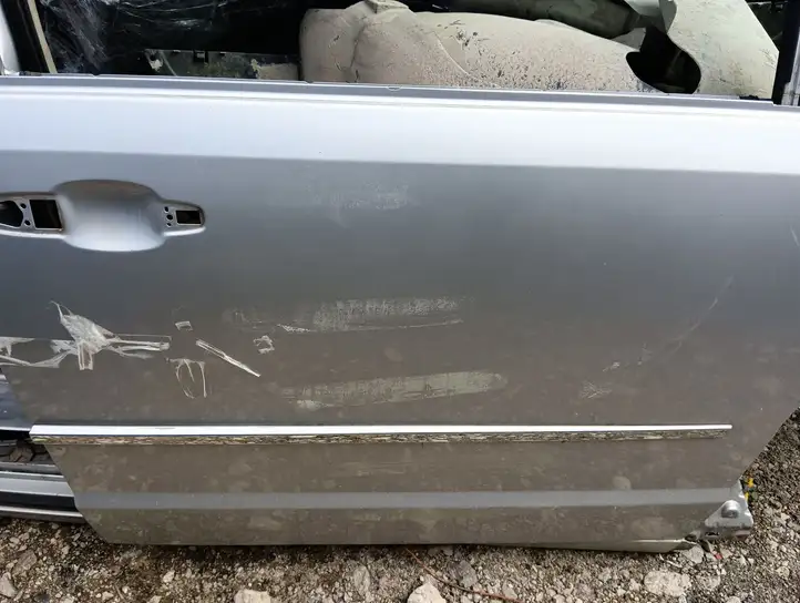 Chrysler Grand Voyager V (2007 - 2010) Дверь — фото 2