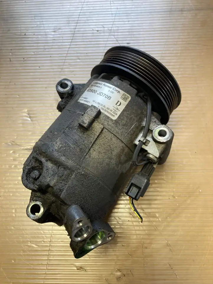 Nissan Qashqai (2006 - 2010) 92600JD70B Компрессор (насос) кондиционера воздуха — фото 3