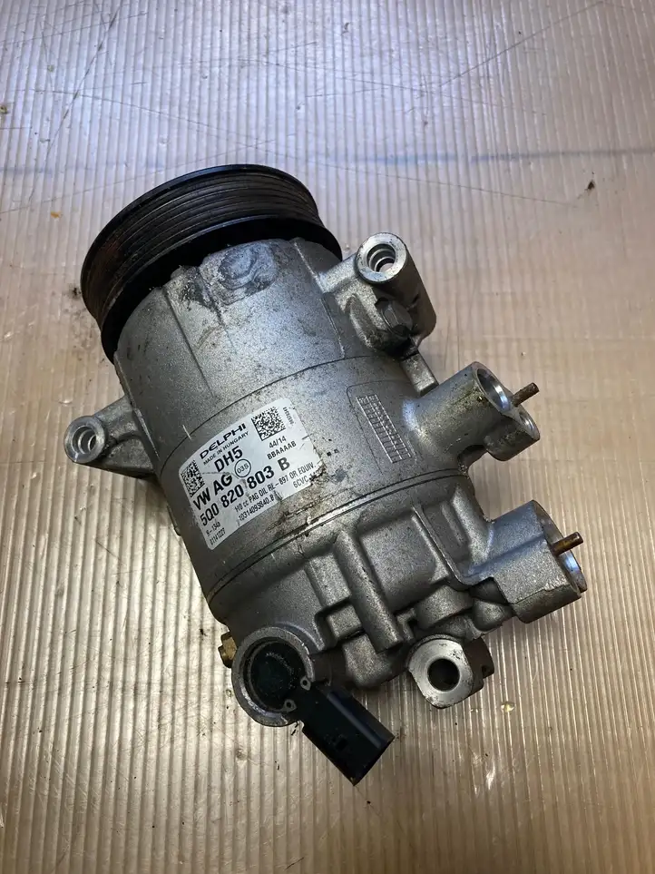 Seat Leon (5F) (2012 - 2019) 5Q0820803B Компрессор (насос) кондиционера воздуха — фото 1