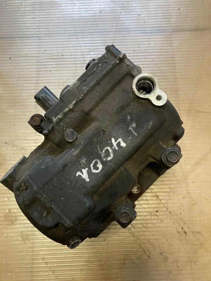 Lexus RX 330 - 350 - 400H (2003 - 2006) 8837048021 Компрессор (насос) кондиционера воздуха — фото 1