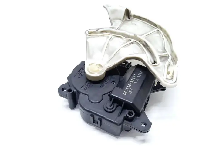 Subaru Legacy (2003 - 2009) 0637008860 Двигатель задвижки потока воздуха — фото 3
