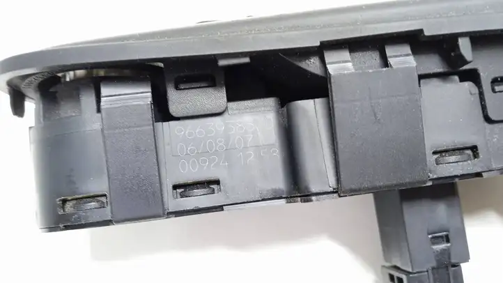Citroen C4 I Picasso (2006 - 2013) 96639383ZD Блок кнопок стеклоподъемников — фото 2