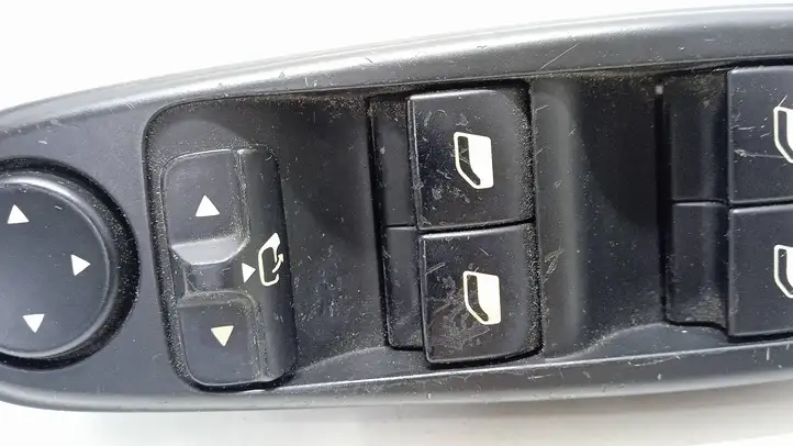 Citroen C4 I Picasso (2006 - 2013) 96639383ZD Блок кнопок стеклоподъемников — фото 3