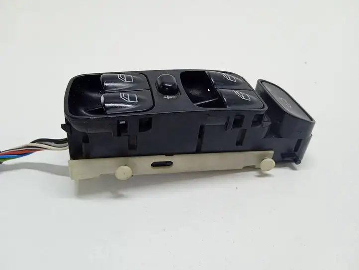 Mercedes-Benz C W203 (2000 - 2007) A2038200110 Другие включатели / ручки/ переключатели — фото 4