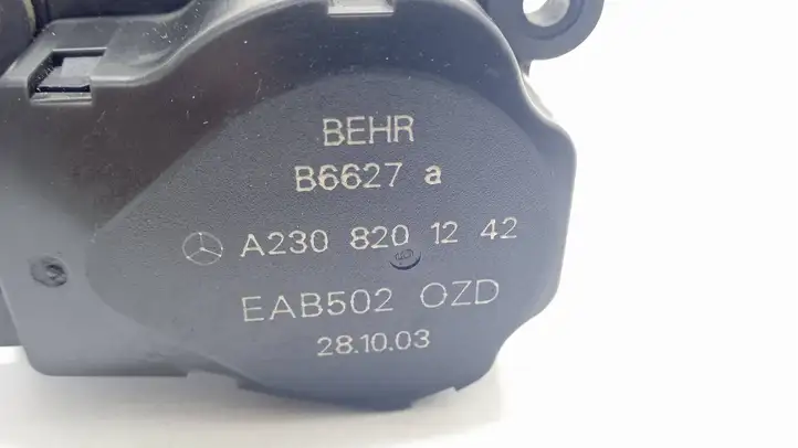 Mercedes-Benz E W211 (2002 - 2009) A2308201242 Двигатель задвижки потока воздуха — фото 2