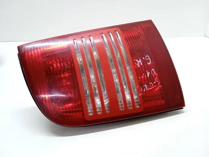 Skoda Octavia Mk1 (1U) (1996 - 2004) 1U9945095 Задний фонарь в кузове — фото 1