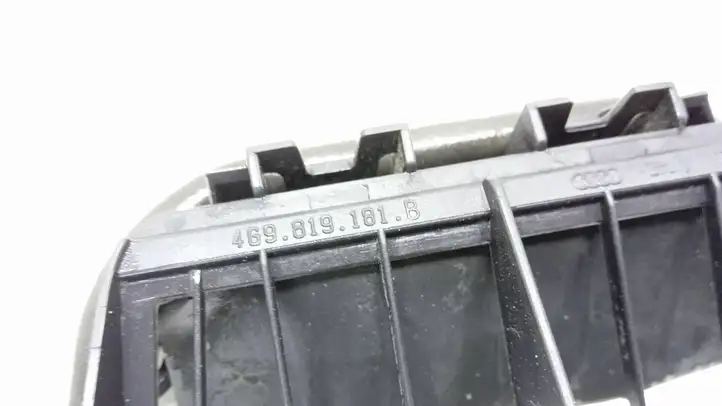 Audi A3/S3 8V (2012 - 2016) 4G9819181B Вентиляционная решетка кузова — фото 2