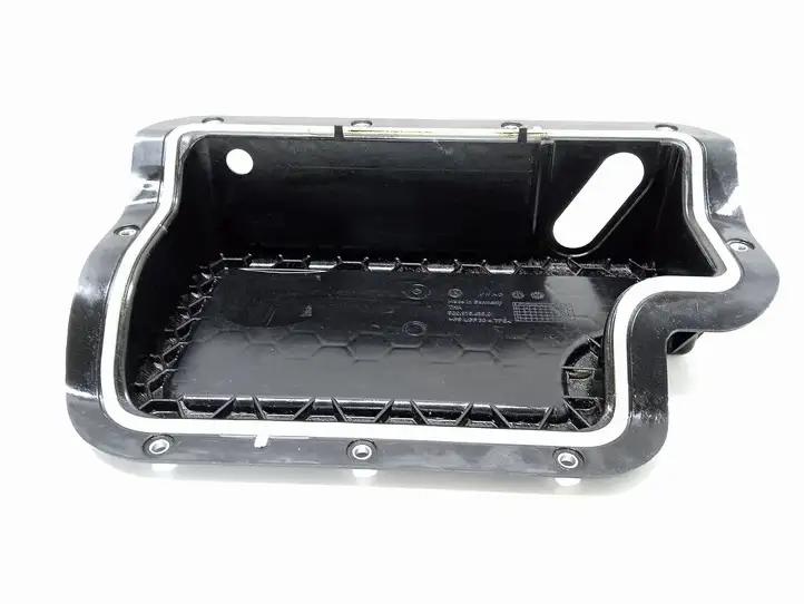 Audi A3/S3 8V (2012 - 2016) 5Q0915435D Площадка аккумулятора — фото 3
