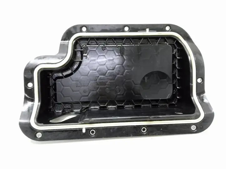 Audi A3/S3 8V (2012 - 2016) 5Q0915435D Площадка аккумулятора — фото 4