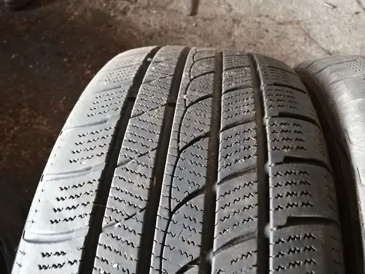 Subaru Outback (2009 - 2014) 25550R19 Зимняя шина R19 — фото 2