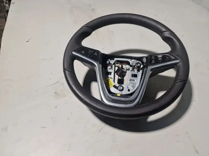 Buick Encore I (2012 - 2019) Руль — фото 1