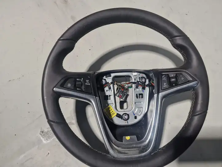 Buick Encore I (2012 - 2019) Руль — фото 2