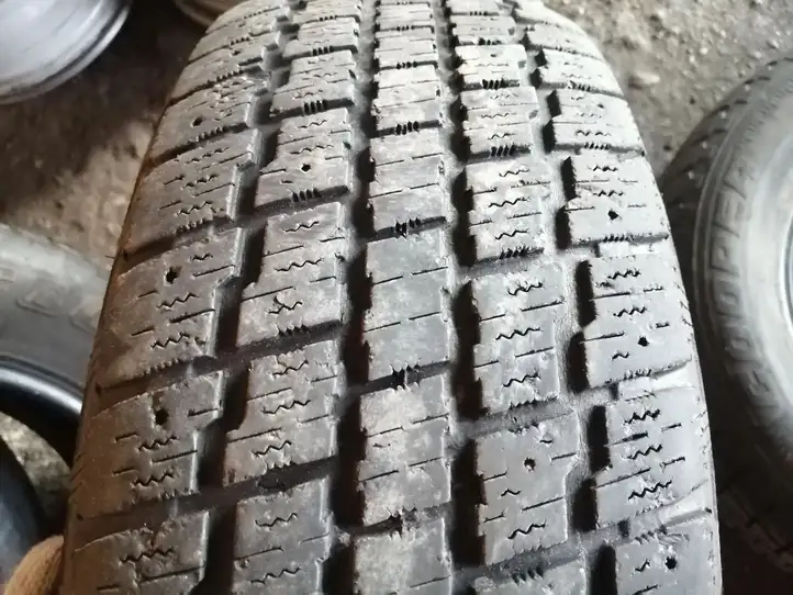 Opel Vivaro (2006 - 2014) 21570R15 Зимняя шина R15 — фото 2