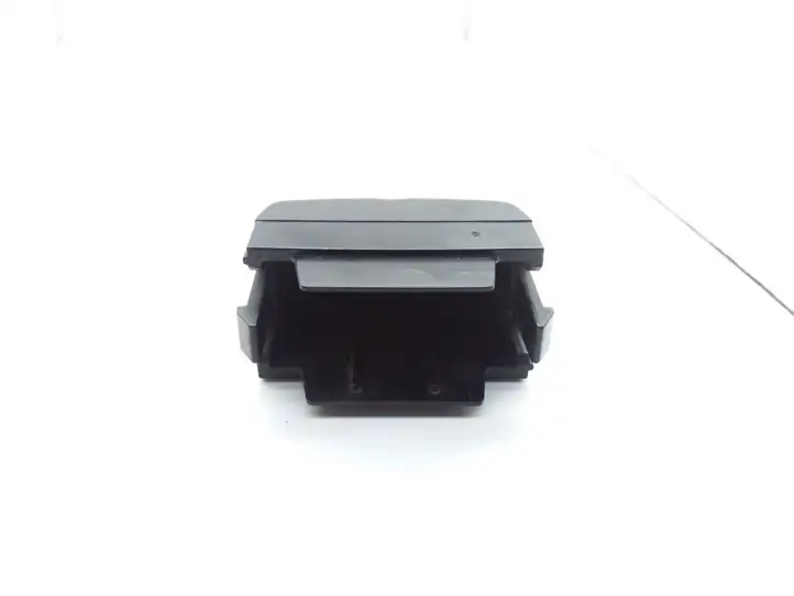 Volkswagen Crafter (2006 - 2016) A9068270139 Кнопка фаркопа в багажнике — фото 3
