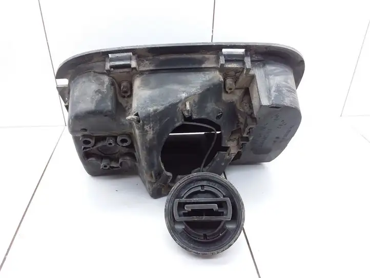 Renault Laguna II (2001 - 2005) 8200002163 Отделка лючка топливного бака — фото 3