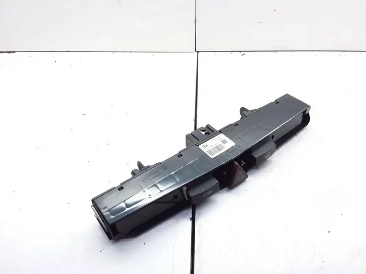 Opel Zafira B (2003 - 2006) 13100107 Включатель аварийных фонарей — фото 2