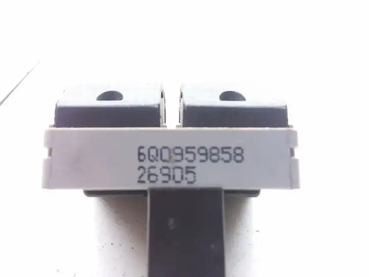 Volkswagen Fox (2005 - 2009) 6Q0959858 Блок кнопок стеклоподъемников — фото 3
