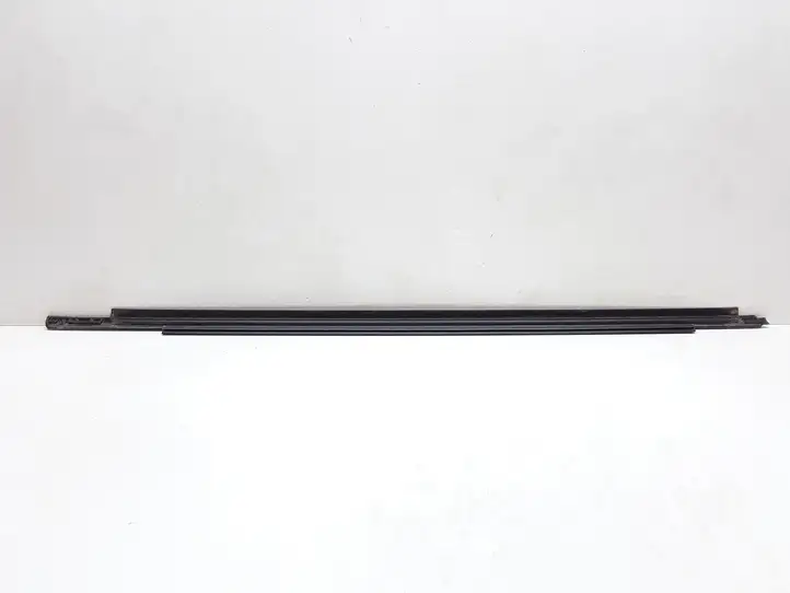 Volvo S80 (2004 - 2006) 30674511 Накладка стекла передней двери — фото 2