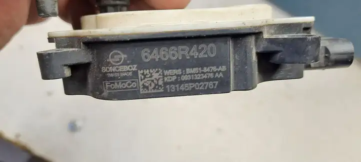 (2012 - 2016) 6466R420 Двигатель задвижки потока воздуха — фото 3