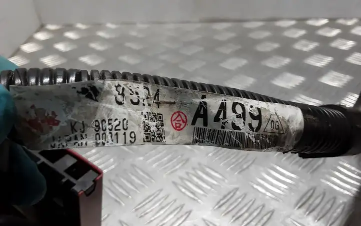 Mitsubishi Outlander (2018 - 2021) 8524A499 Плюсовой провод аккумулятора — фото 5