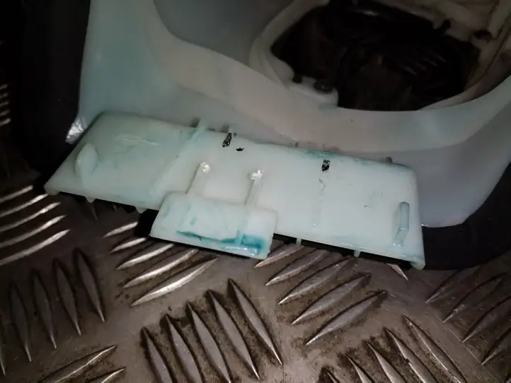 Tesla Model S (2016 - 2021) 102161202A Верхняя обшивка стойки B — фото 2