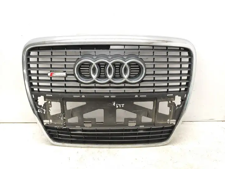 Audi A6 S6 C6 4F (2004 - 2008) 4F0853651 Верхняя решетка радиатора — фото 1