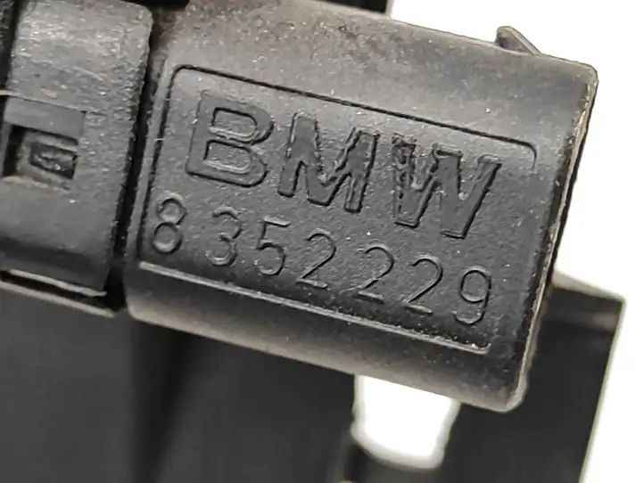BMW X3 E83 (2003 - 2010) 6910543 Плюсовой провод аккумулятора — фото 5