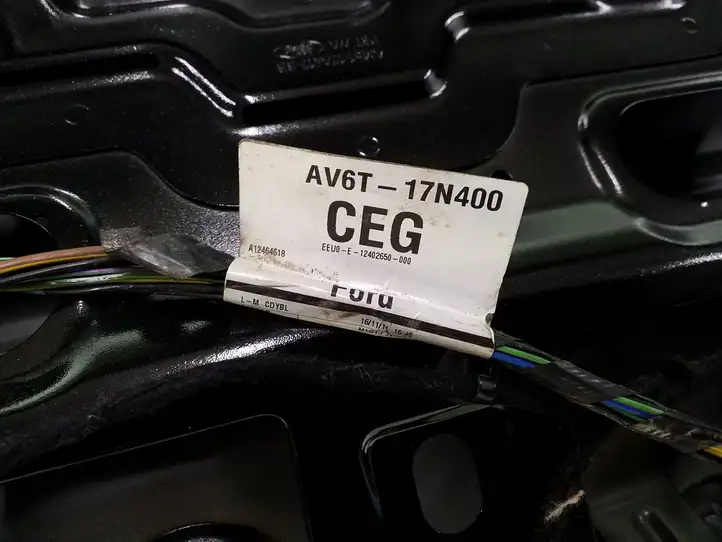 Ford C-MAX II (2010 - 2015) Крышка багажника — фото 14