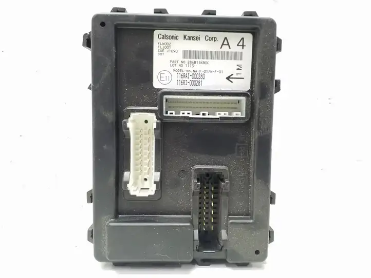 Nissan Juke I F15 (2010 - 2018) 617968000A Модуль комфорта — фото 3