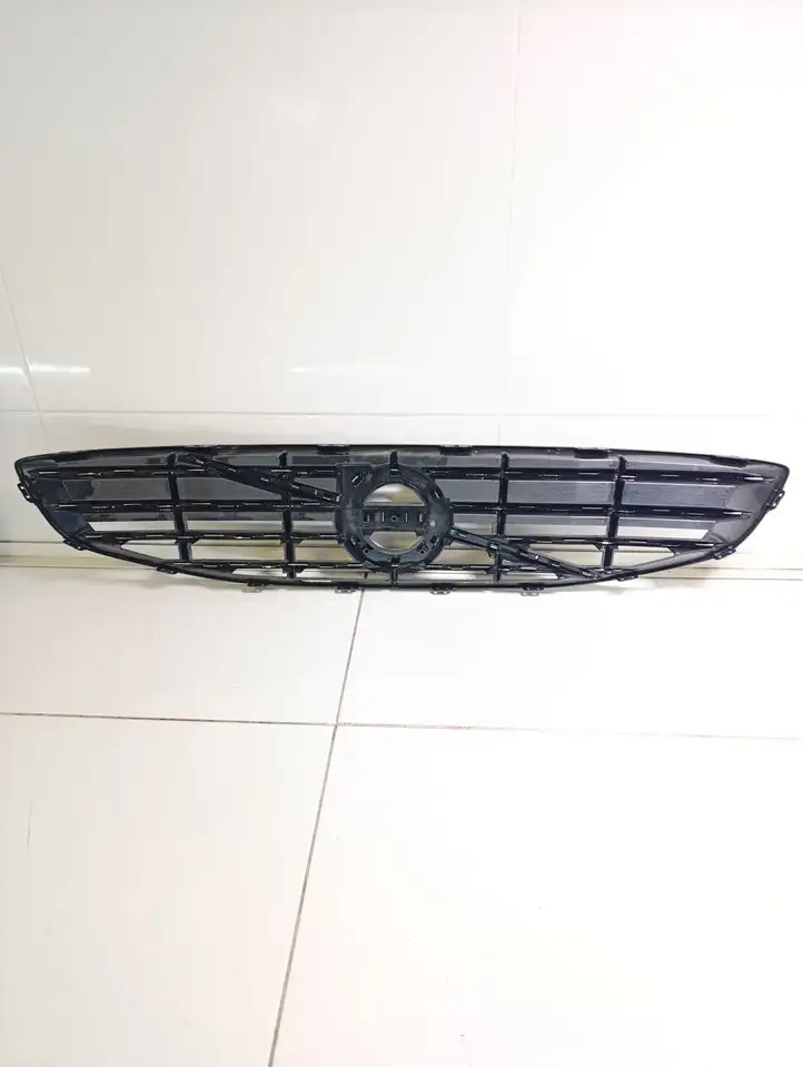 Volvo V60 (2013 - 2018) 31349928 Передняя решетка — фото 5