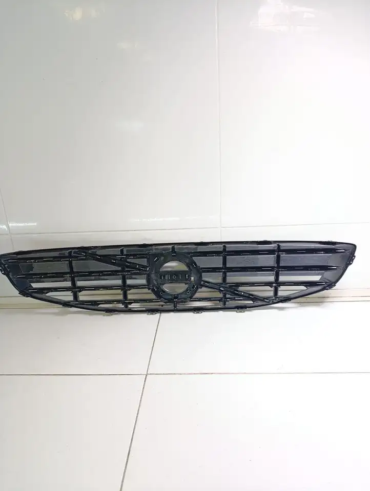 Volvo V60 (2013 - 2018) 31349928 Передняя решетка — фото 6