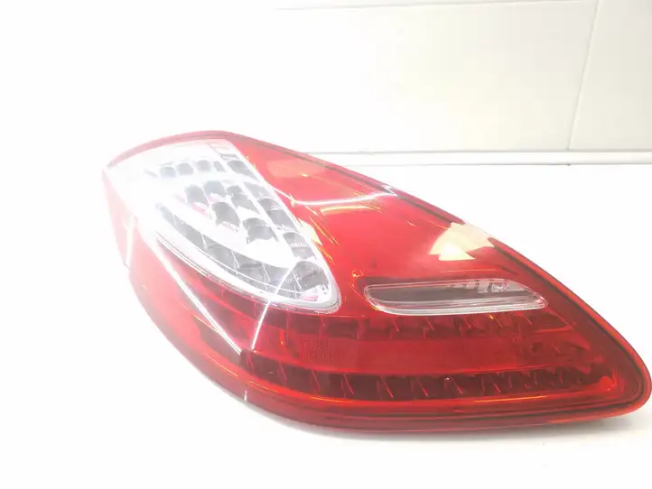 Porsche Panamera (970) (2009 - 2013) 97063141105 Задний фонарь в кузове — фото 2