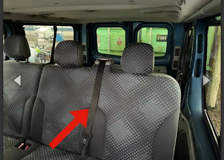 Renault Trafic II (X83) (2002 - 2014) 696593 Центральный ремень безопасности — фото 1
