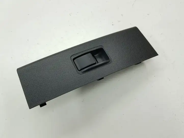 Toyota Corolla Verso AR10 (2004 - 2009) 742310F030 Блок кнопок стеклоподъемников — фото 1