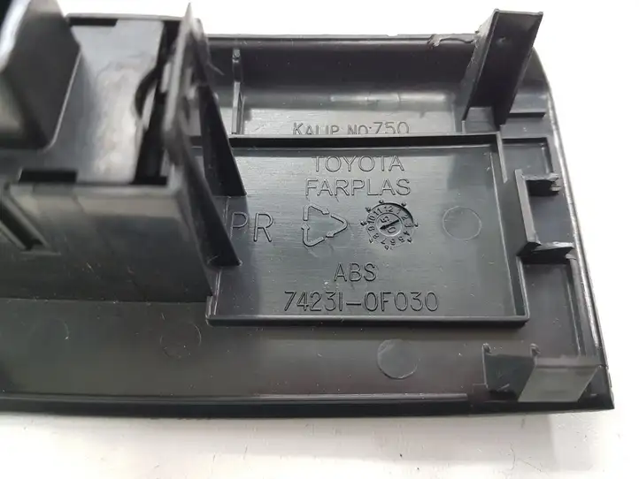 Toyota Corolla Verso AR10 (2004 - 2009) 742310F030 Блок кнопок стеклоподъемников — фото 4