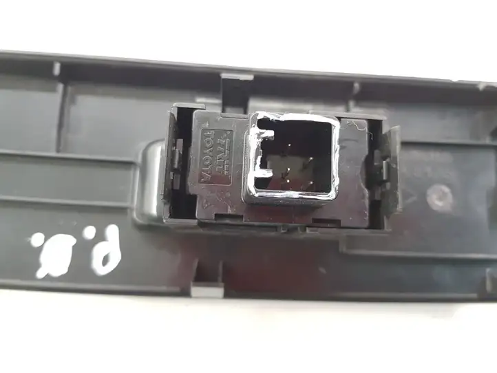 Toyota Corolla Verso AR10 (2004 - 2009) 742310F030 Блок кнопок стеклоподъемников — фото 5